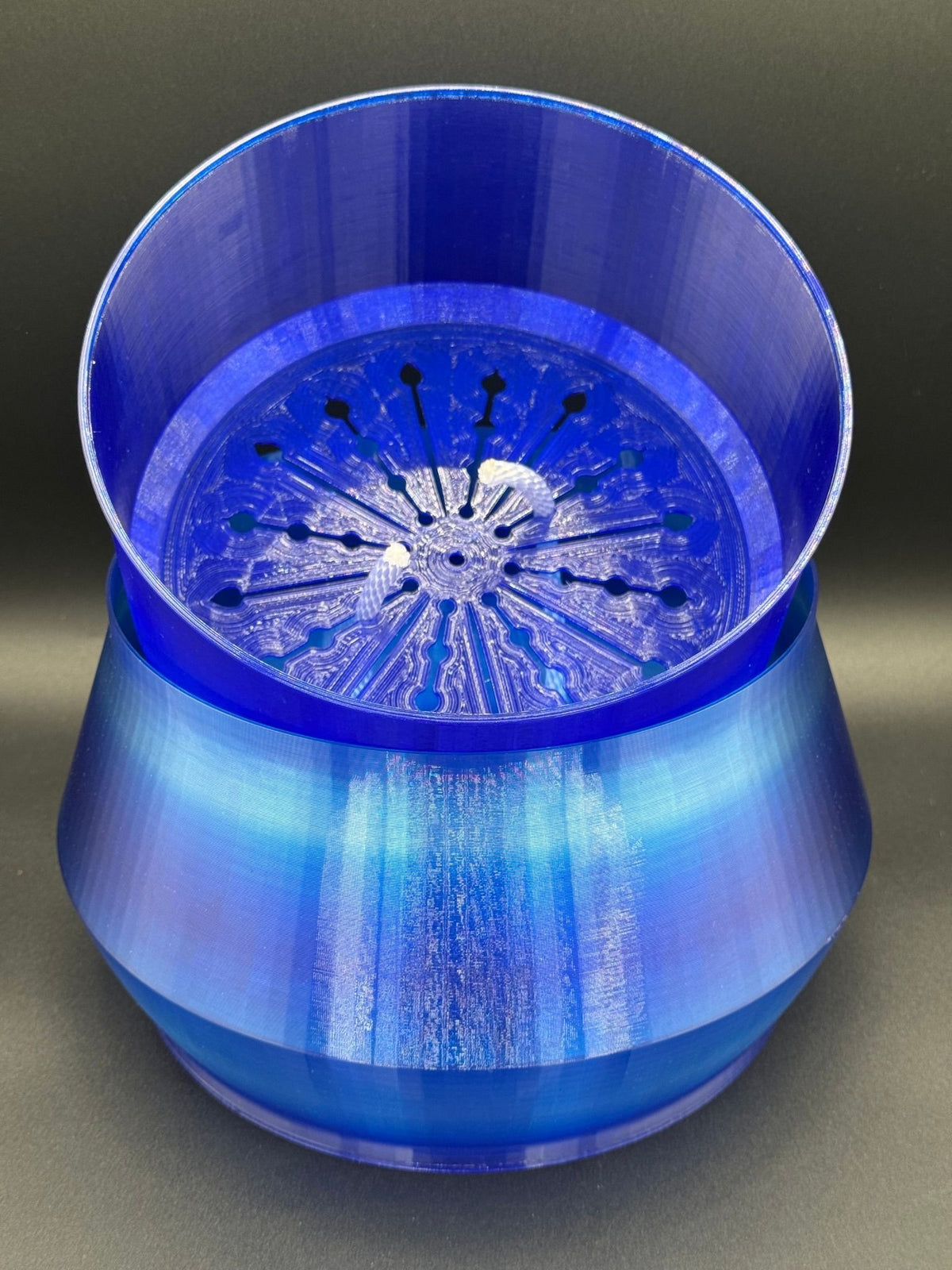 8" fully 3D-printed PETG two-part self-watering planter kit – Ocean