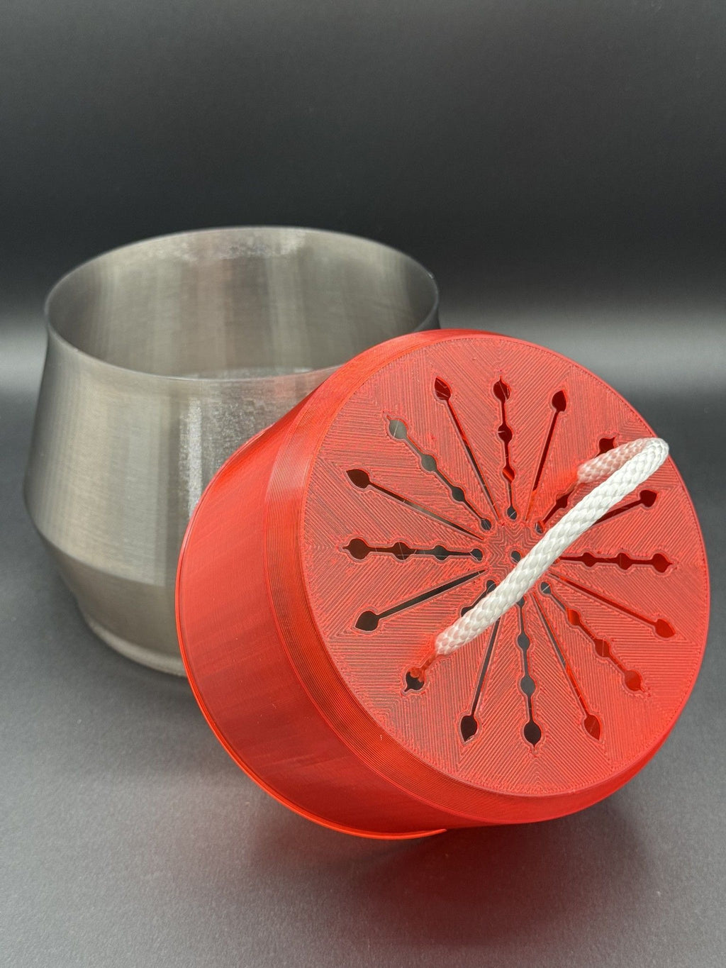 6" fully 3D-printed PETG two-part self-watering planter kit – Smoke/Blazing Red