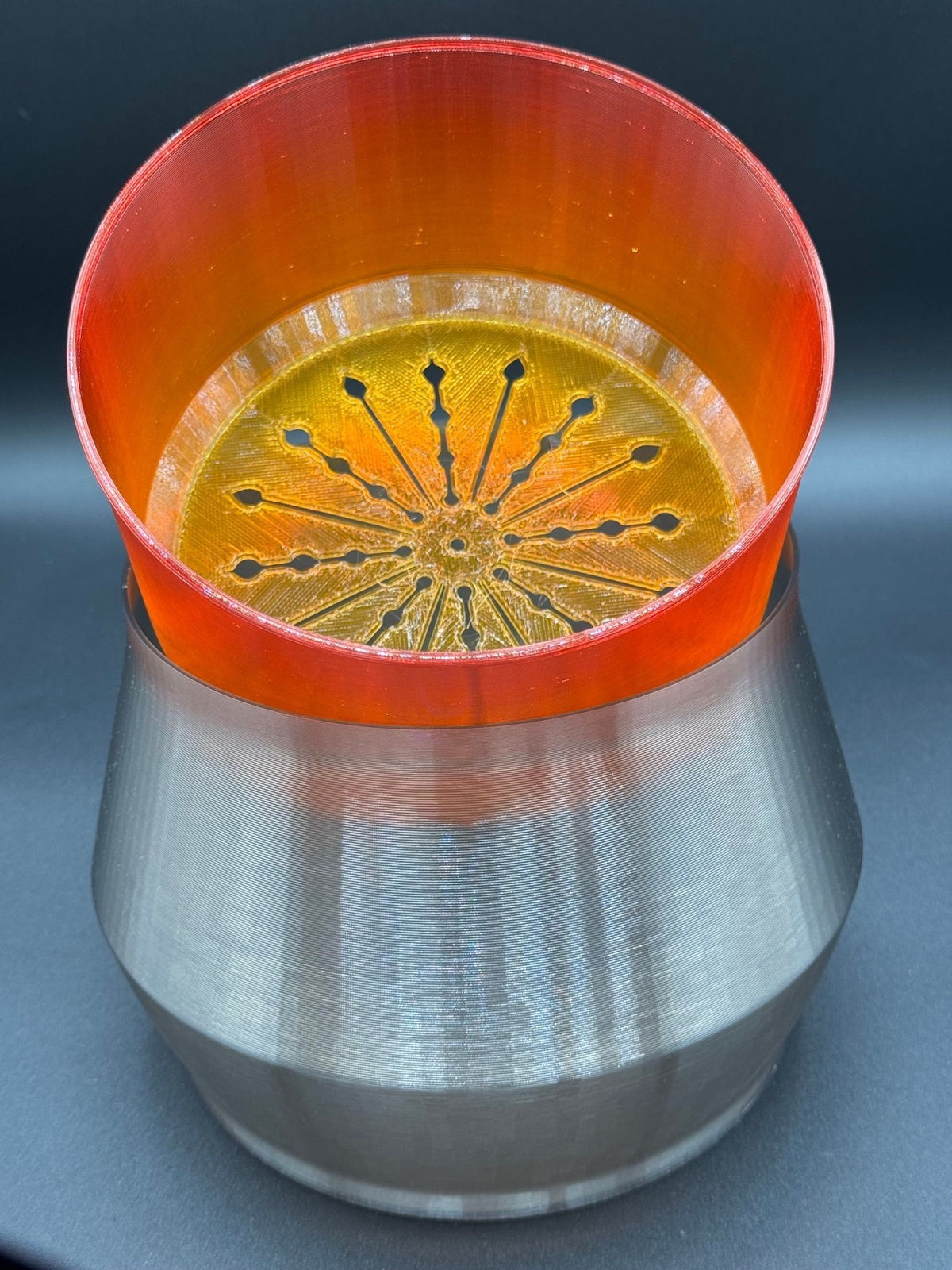 6" fully 3D-printed PETG two-part self-watering planter kit – Lava Smoke