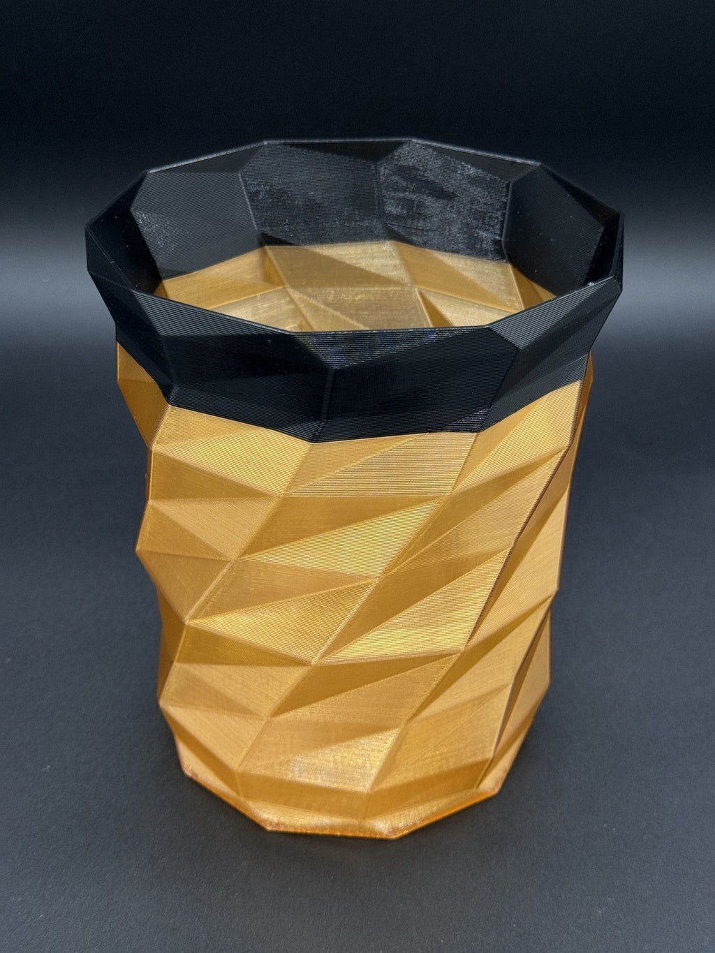 4" semi-hydro self-watering kit with 3D-printed PETG Geo Twist cover planter – Gold-Black