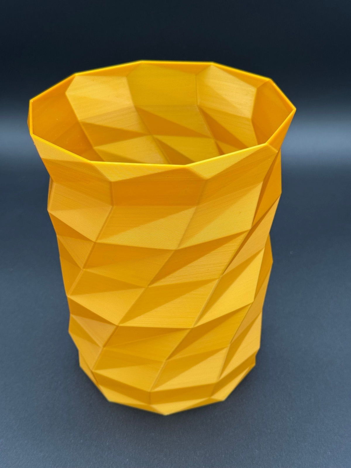 4" semi-hydro self-watering kit with 3D-printed PETG Geo Twist cover planter – Gold